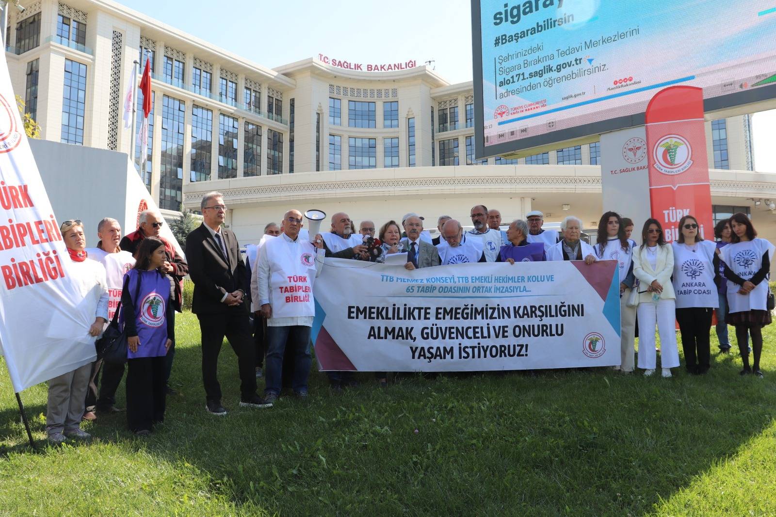 Türk Tabipleri Birliği ve 65 tabip odasının imzasıyla hazırlanan açıklamada,