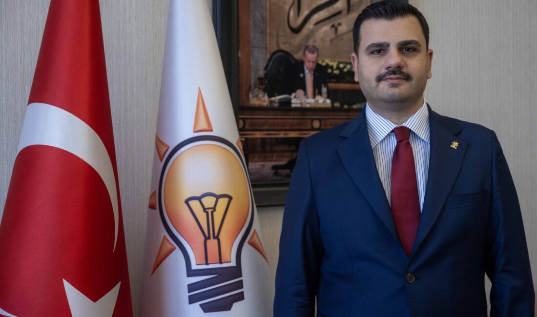 AK Parti Genel Sekreteri ve İzmir Milletvekili Eyyüp Kadir İnan,