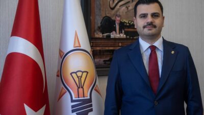 AK Parti Genel Sekreteri ve İzmir Milletvekili Eyyüp Kadir İnan,