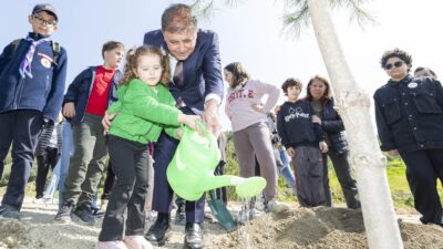 İzmir Büyükşehir Belediyesi, hafriyat toprağını kontrollü sahalarda yöneterek kullanım ömrünü