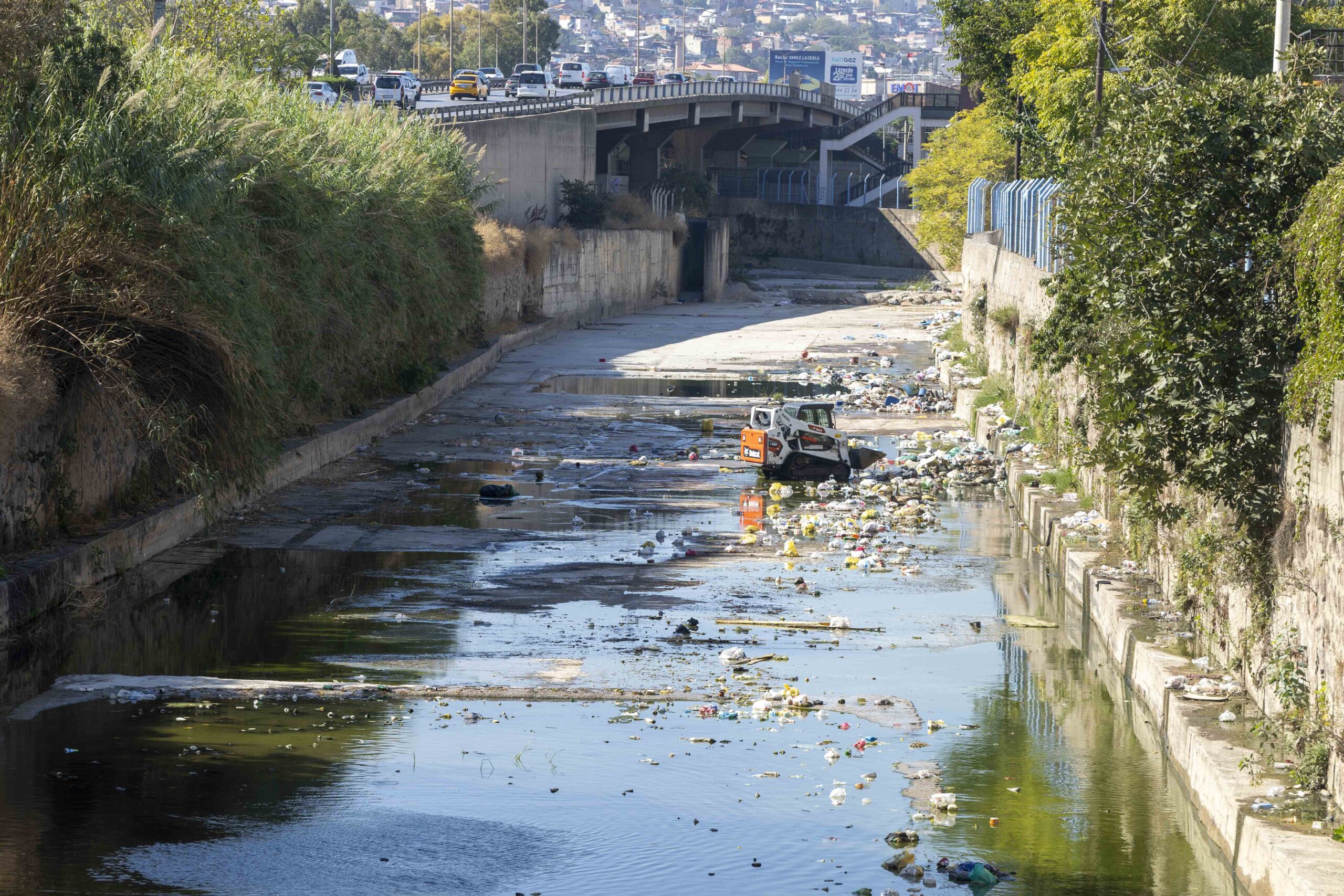 İzmir Büyükşehir Belediyesi İZSU Genel Müdürlüğü, yağışlı mevsim öncesinde taşkın