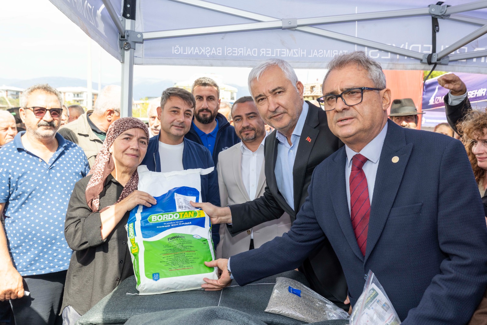 İzmir Büyükşehir Belediyesi, zeytinin geleceğine yönelik belirlenen yol haritası kapsamında
