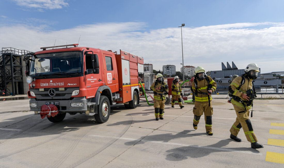 İzmir Büyükşehir Belediyesi bünyesinde göreve başlayacak 100 yeni itfaiye memuru,