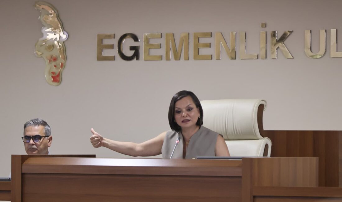 Karabağlar Belediyesi Meclisinin ekim ayı üçüncü oturumu, pazarcılar esnafından tahsil