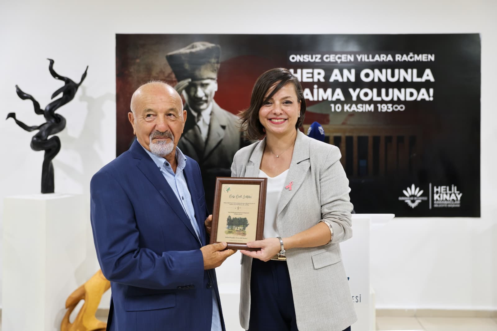 Karabağlar Belediyesi, 5 Ekim Dünya Öğretmenler Günü kapsamında öğretmen ve