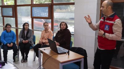 Konak Belediyesi, afetlere karşı bilinçli ve hazırlıklı bir toplum oluşturmak