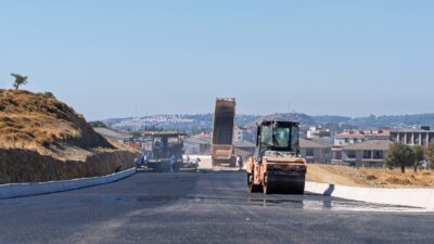 İzmir Büyükşehir Belediyesi’nin Seferihisar’da yürüttüğü 2 bin 700 metrelik çevre