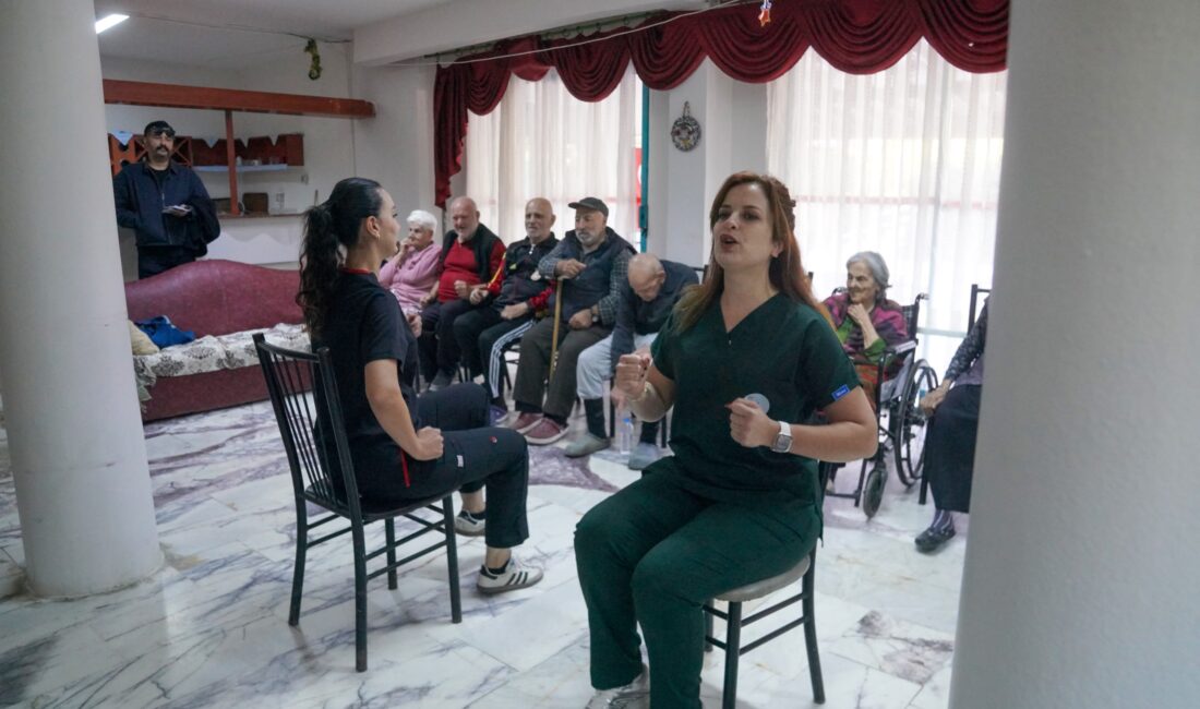 Seferihisar Belediyesi, Dünya Yaşlılar Günü kapsamında Sığacık ve Ürkmez’deki huzurevi