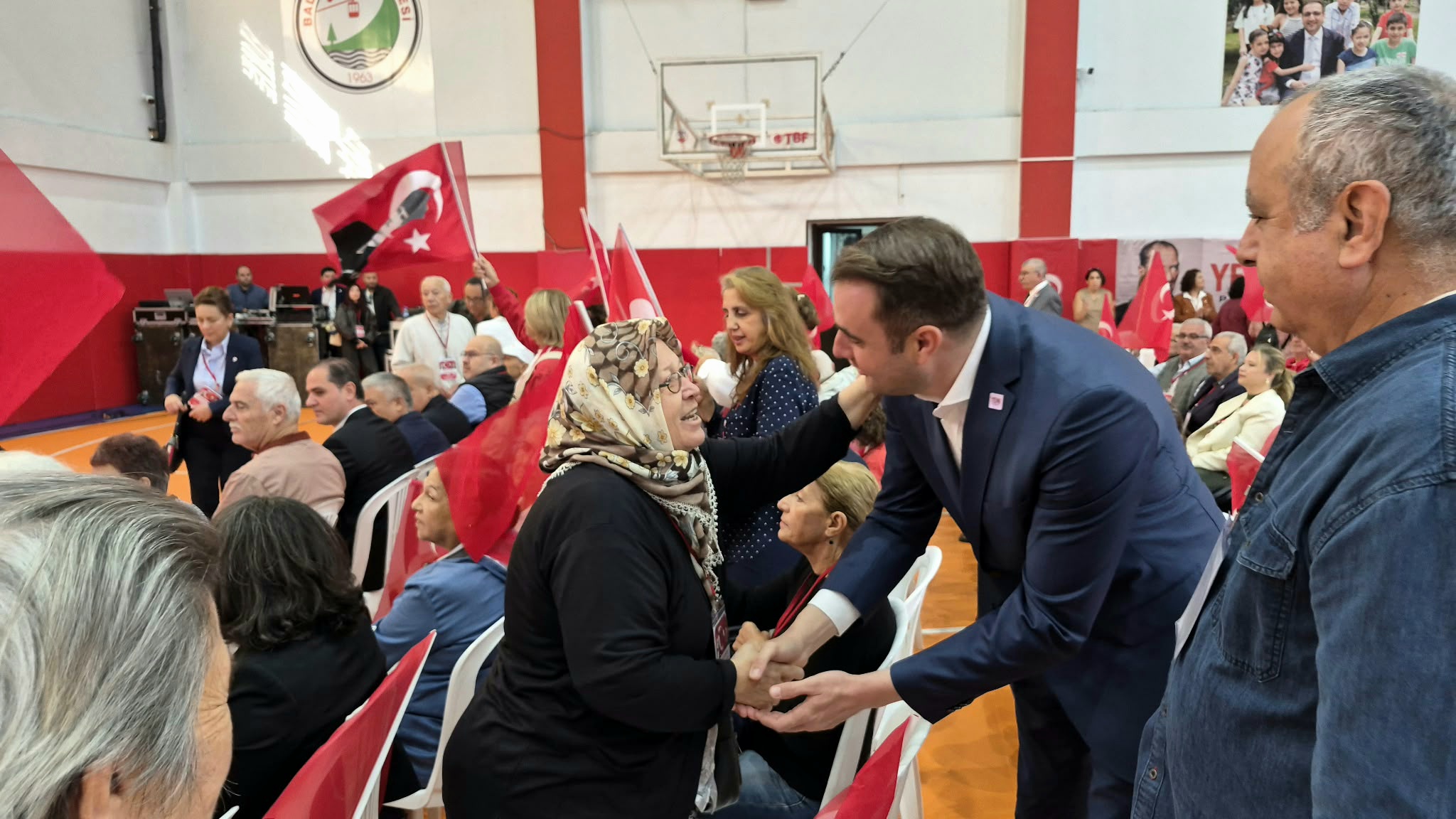 YENİ Parti’nin ilçe kongrelerinin başlaması nedeniyle Balçova’da konuşan Çağatay Güç,